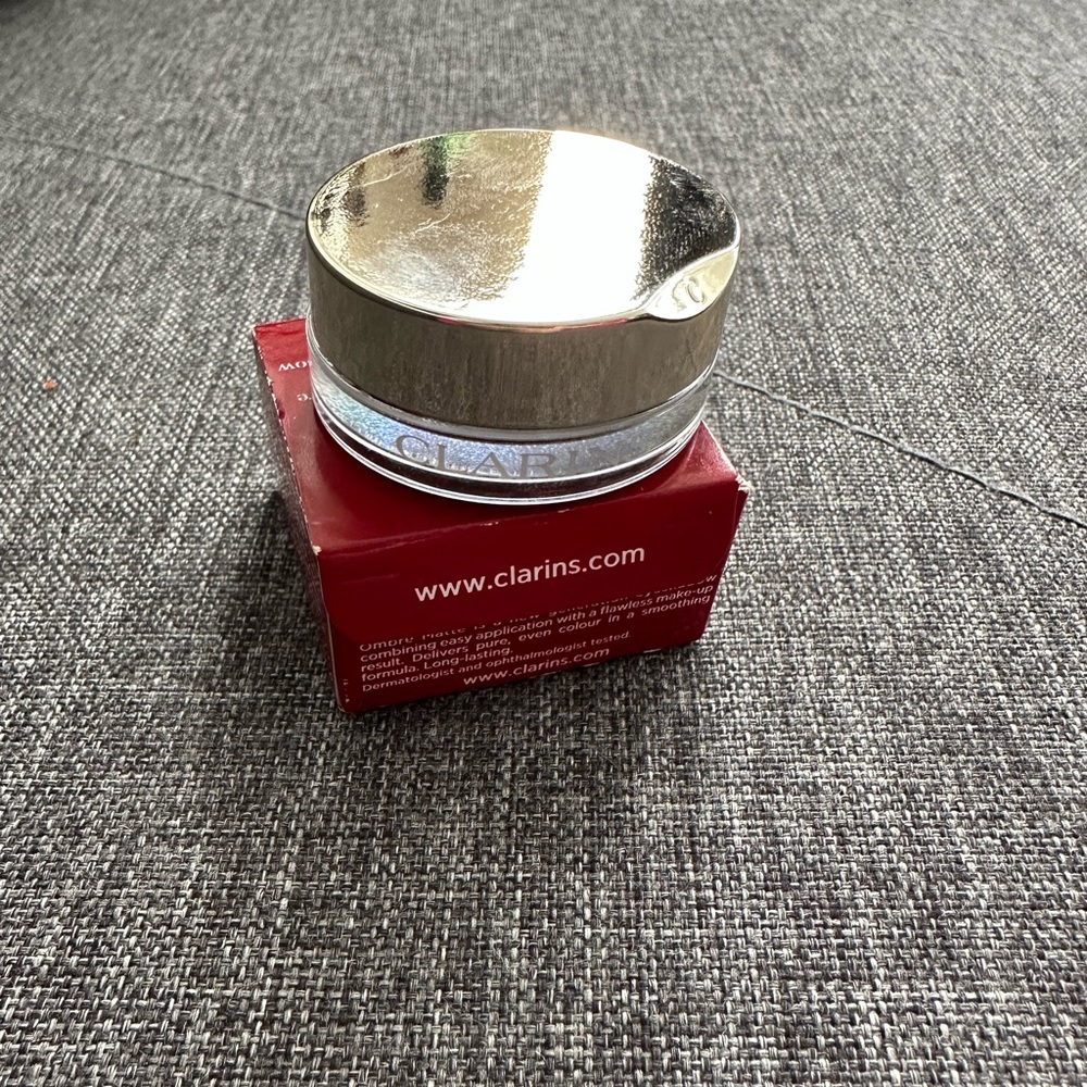clarins omber mate 05 sparkle grey eyeshadow